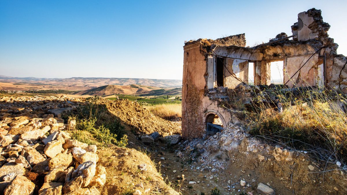 5 Worth Exploring Ghost Towns of Italy