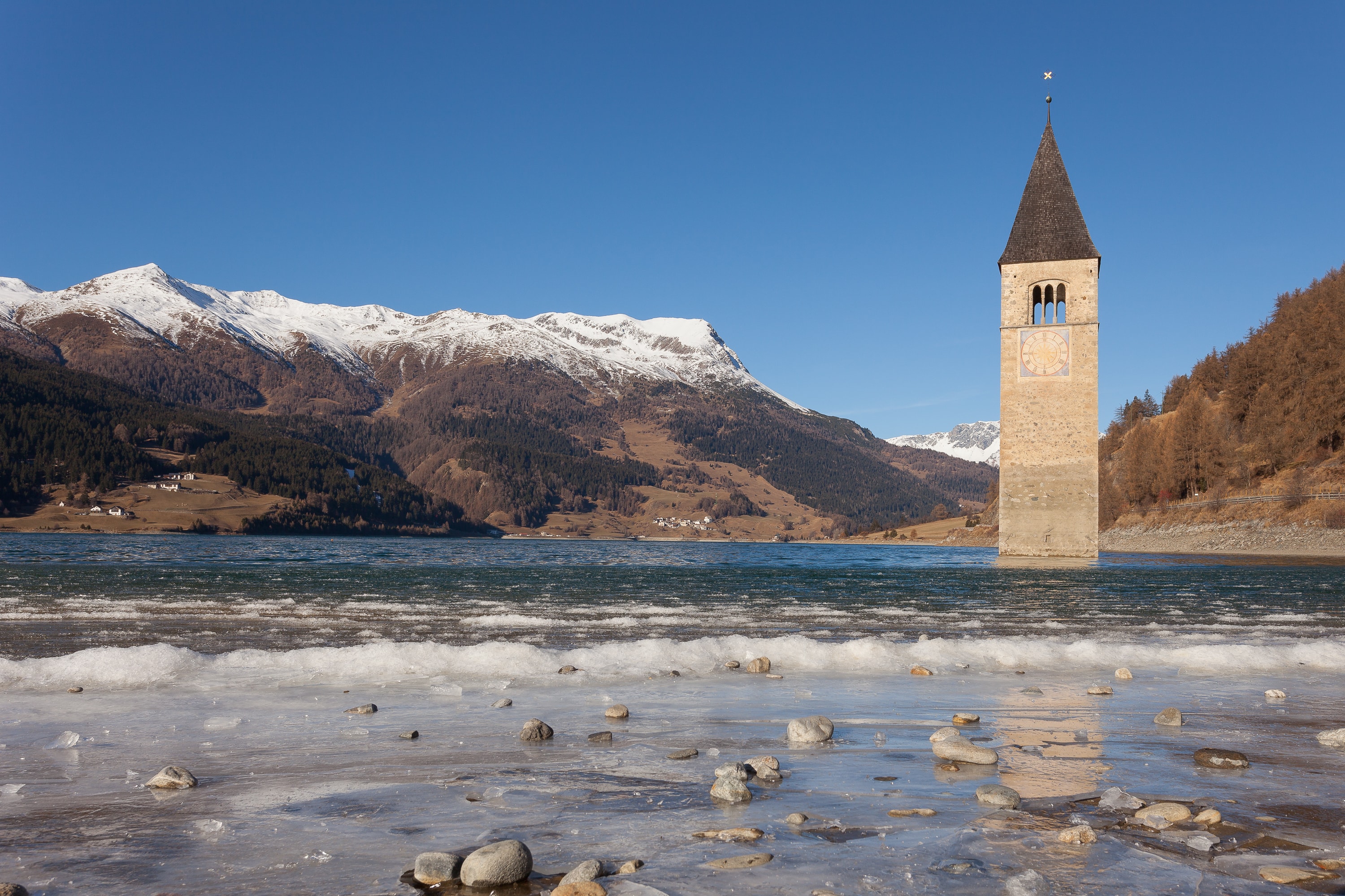 Curon - best-abandoned places Italy