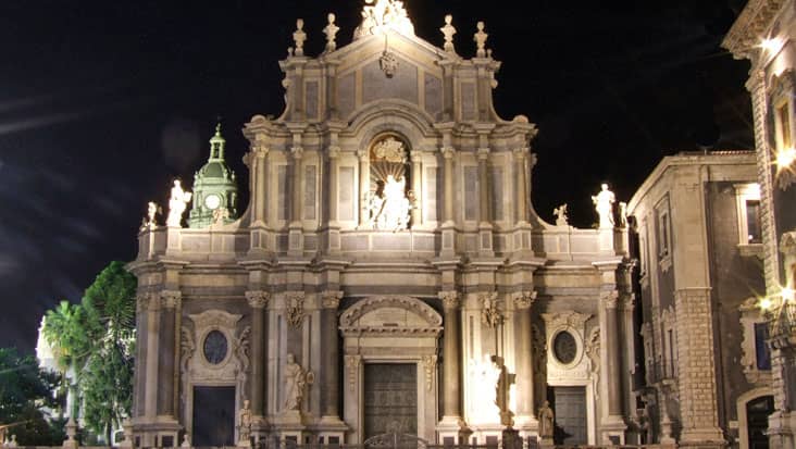 images/tours/cities/catania-cathedral.jpg
