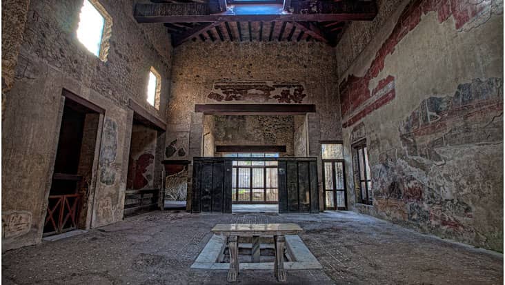 One of the gorgeous villas in Pompeii